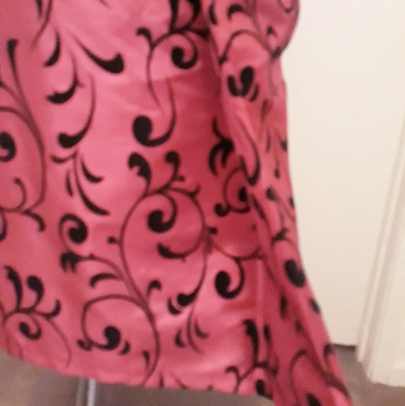 Jacket and Skirt ensemble - Picture 3 of 10